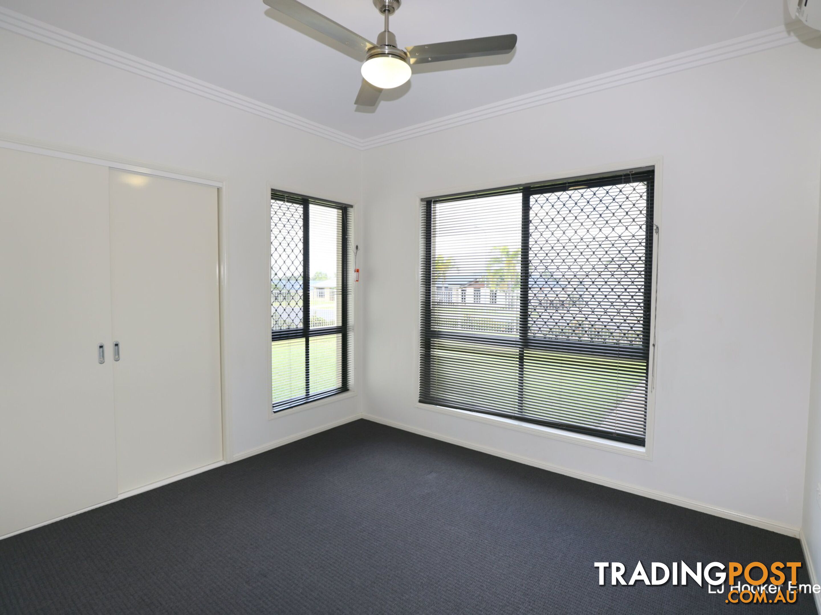 8 Moriarty Street EMERALD QLD 4720