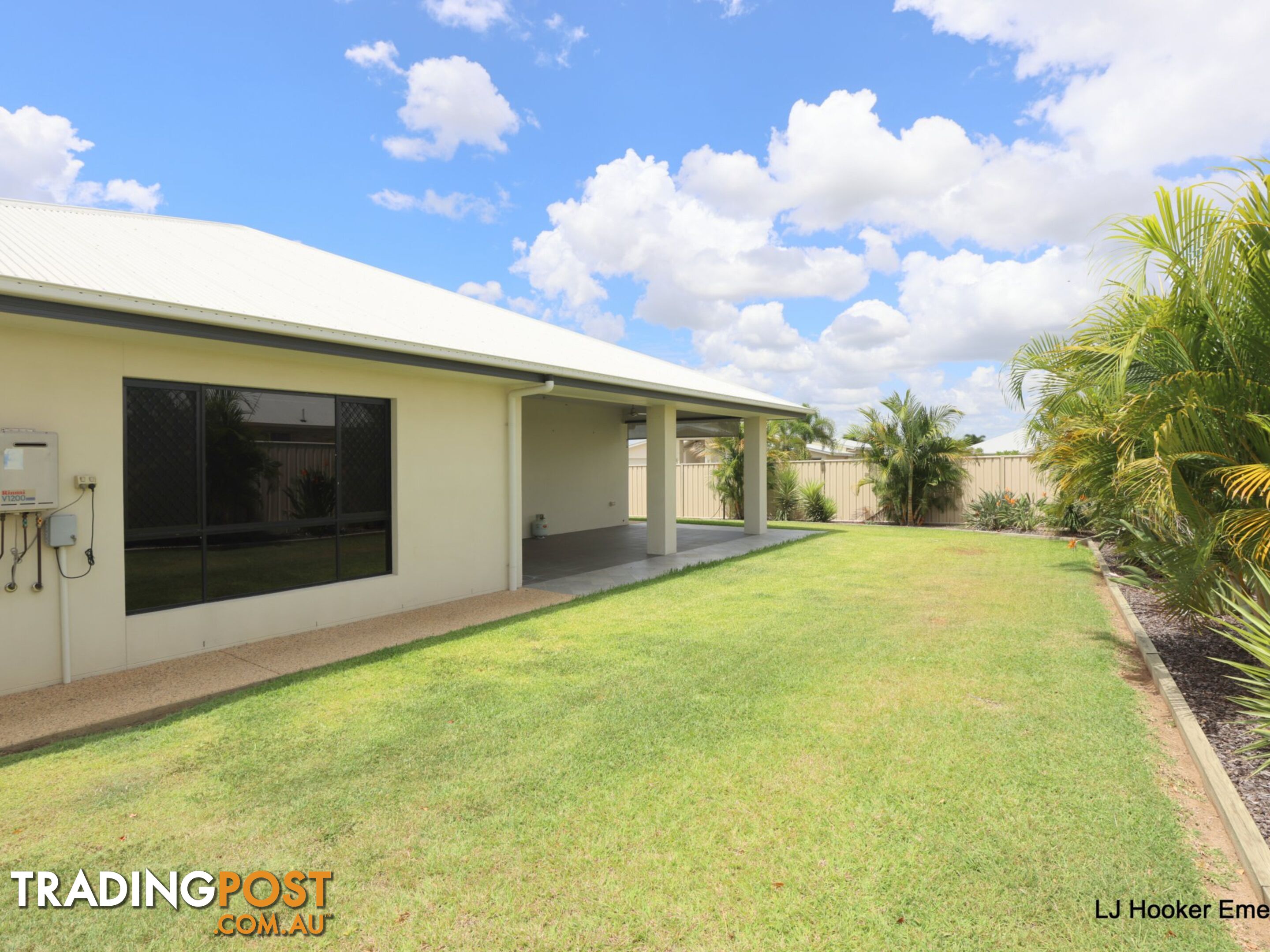 8 Moriarty Street EMERALD QLD 4720