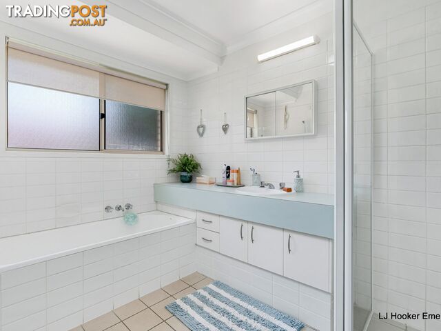 2B Sharyln Court EMERALD QLD 4720