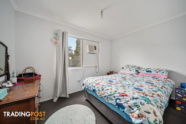 57 Roberts Street EMERALD QLD 4720