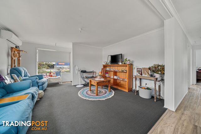 57 Roberts Street EMERALD QLD 4720