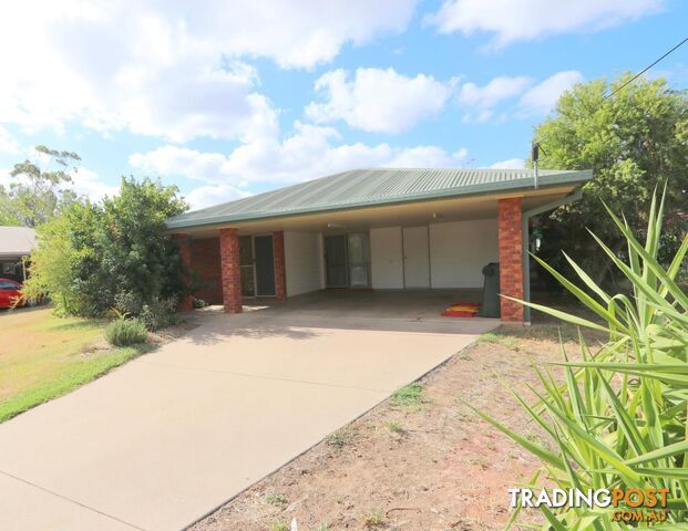 22 Loch Street EMERALD QLD 4720