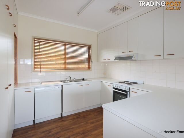 6 Egan Street EMERALD QLD 4720