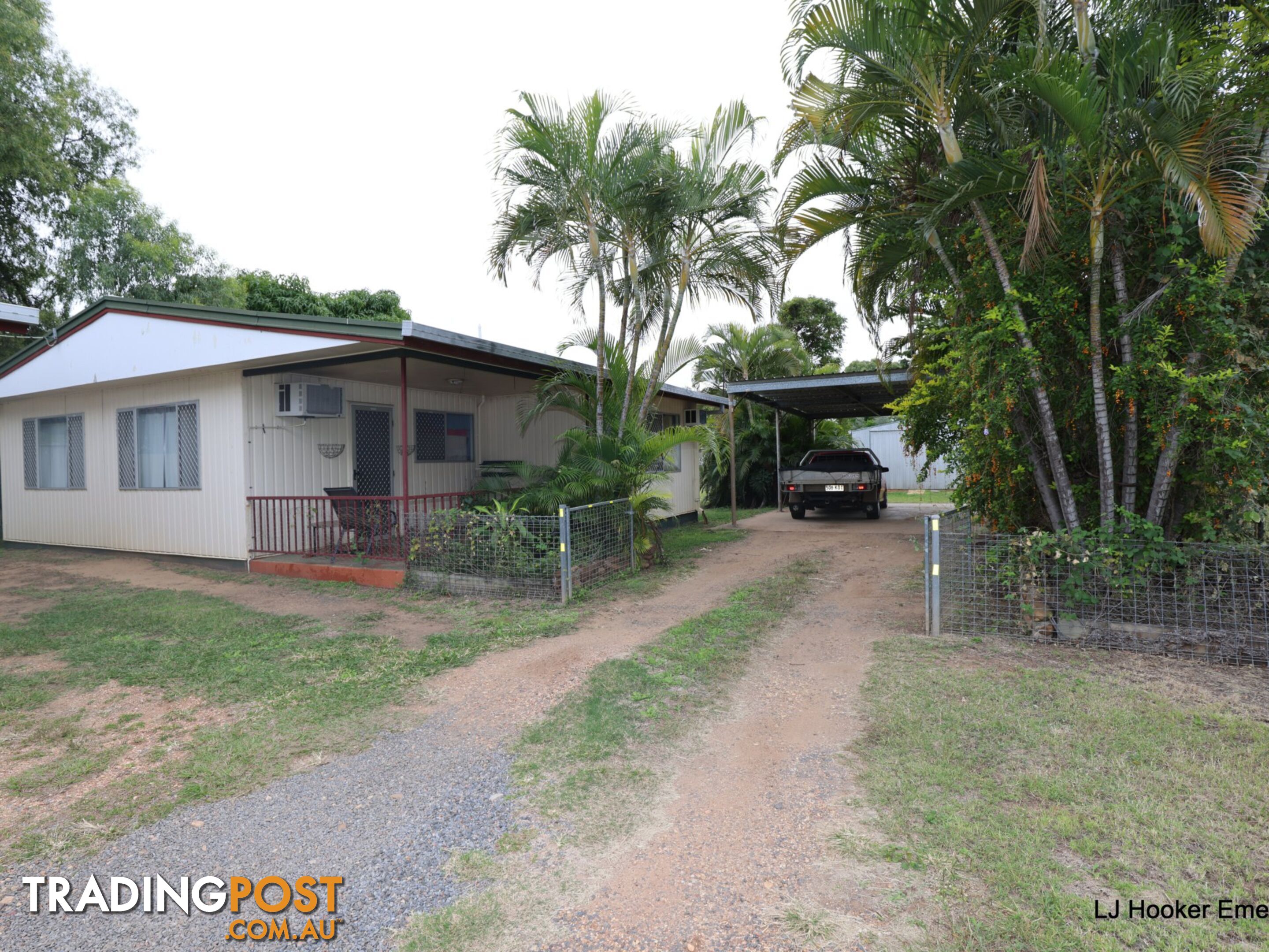 31 Church Lane EMERALD QLD 4720