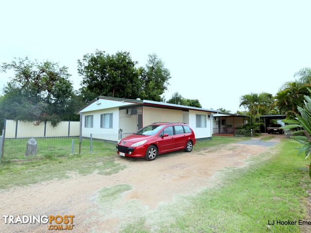 31 Church Lane EMERALD QLD 4720