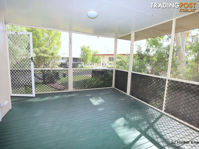 2 Eric Court EMERALD QLD 4720