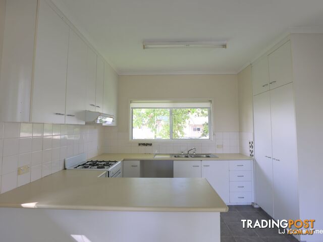 2 Eric Court EMERALD QLD 4720