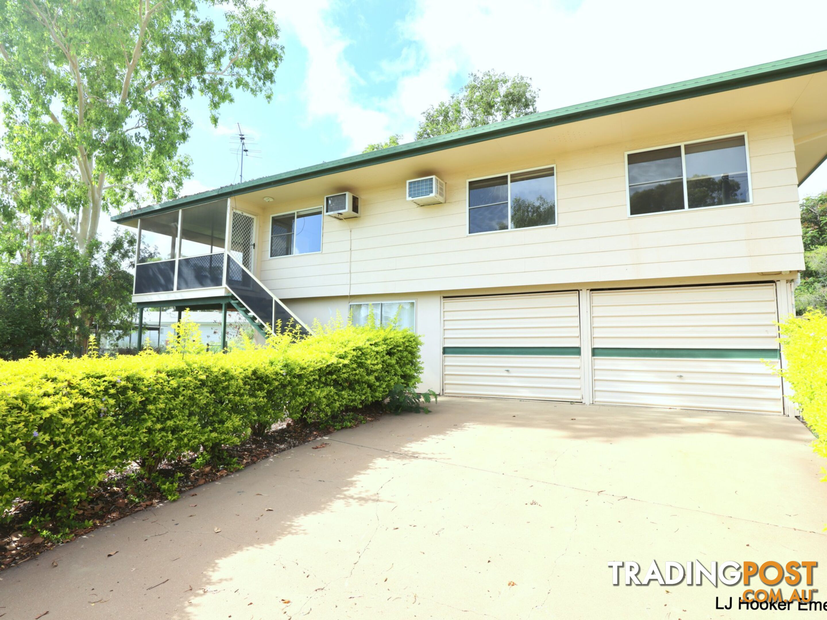 2 Eric Court EMERALD QLD 4720