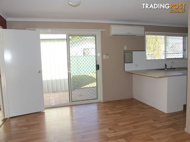 57 Staal Cr EMERALD QLD 4720