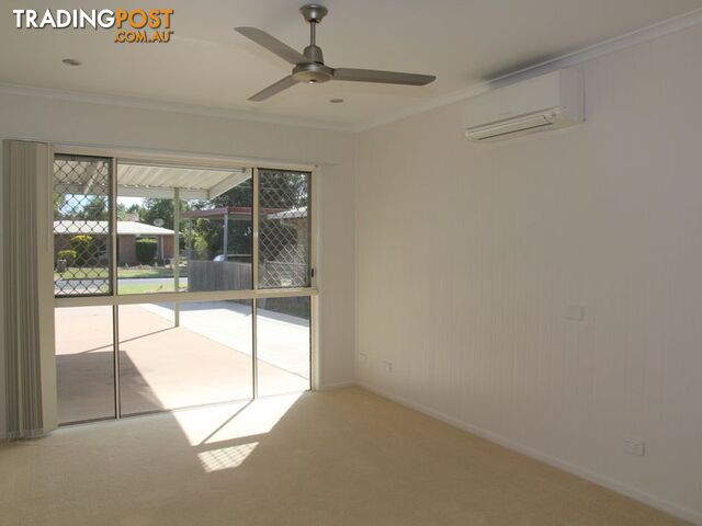 57 Staal Cr EMERALD QLD 4720