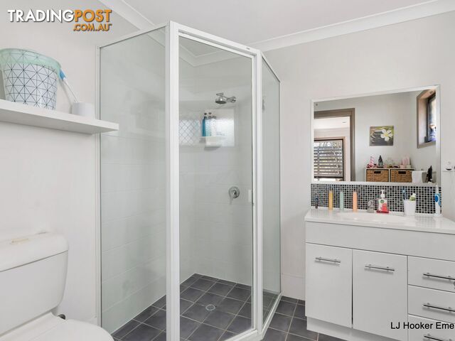 25 Berthun Street EMERALD QLD 4720