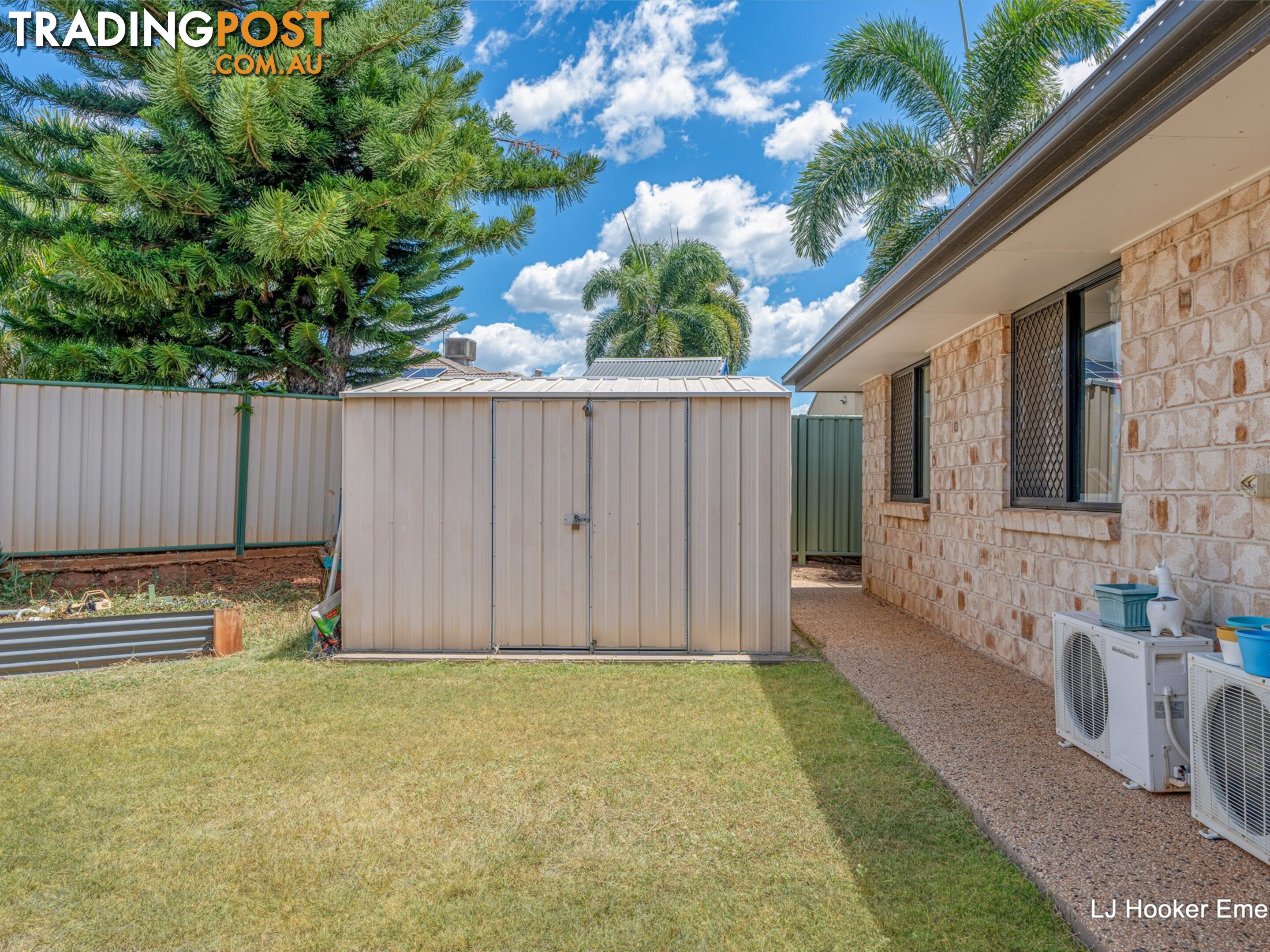 25 Berthun Street EMERALD QLD 4720