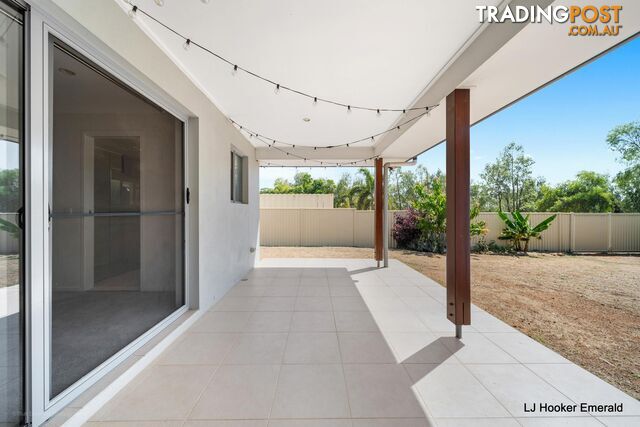 7 Canterbury Road EMERALD QLD 4720 - photo 3 of 17