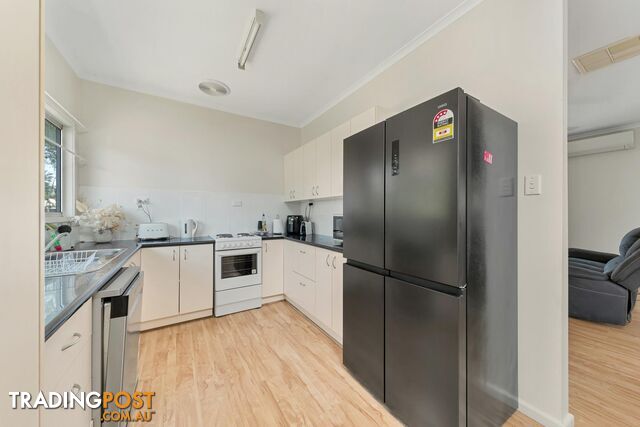 16 Bridgeman Street EMERALD QLD 4720