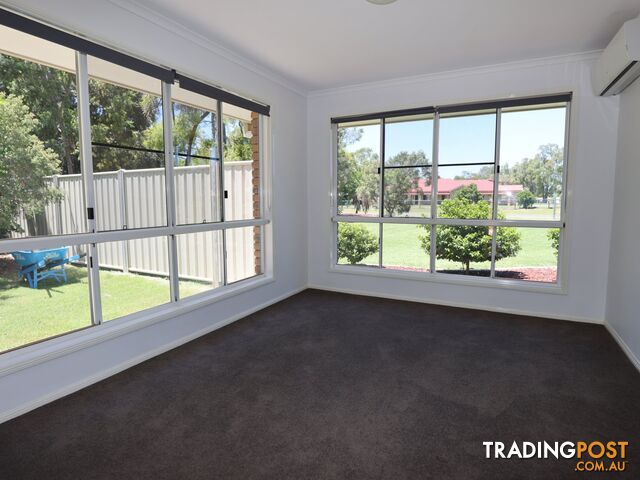 12 Cunningham Drive EMERALD QLD 4720