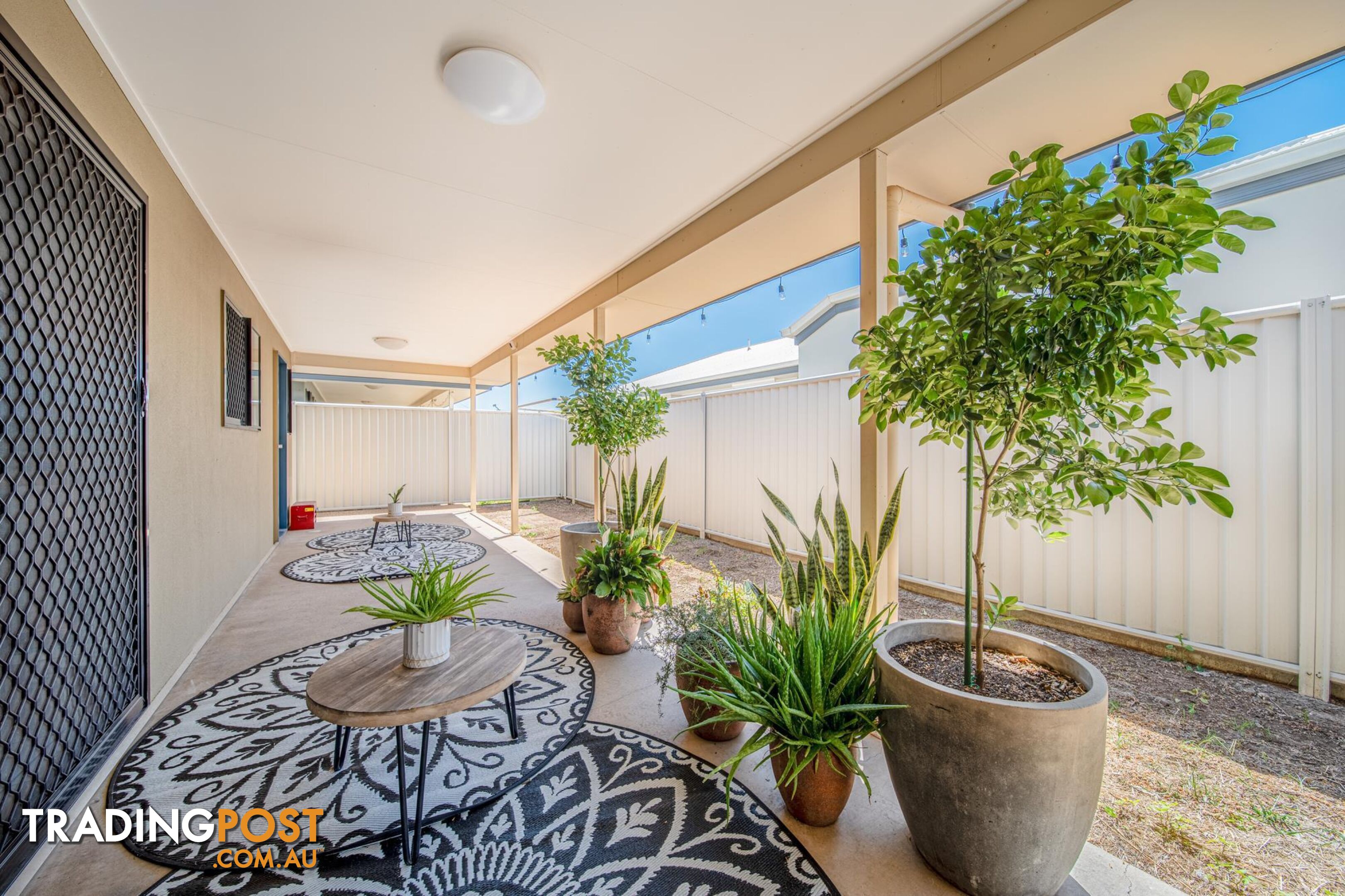 2/23 Desgrand Street EMERALD QLD 4720