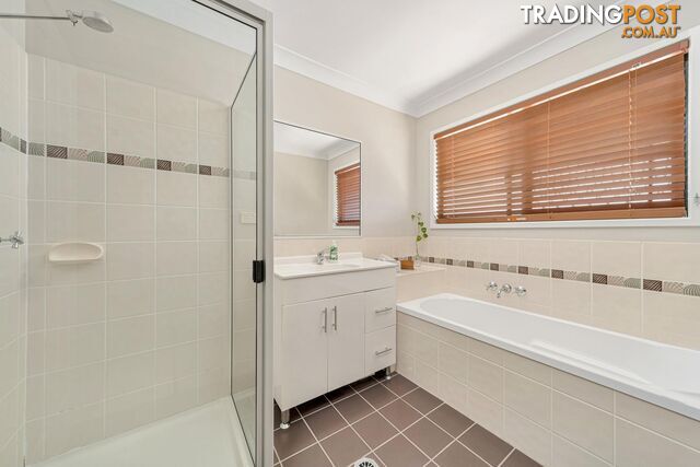 2/23 Desgrand Street EMERALD QLD 4720