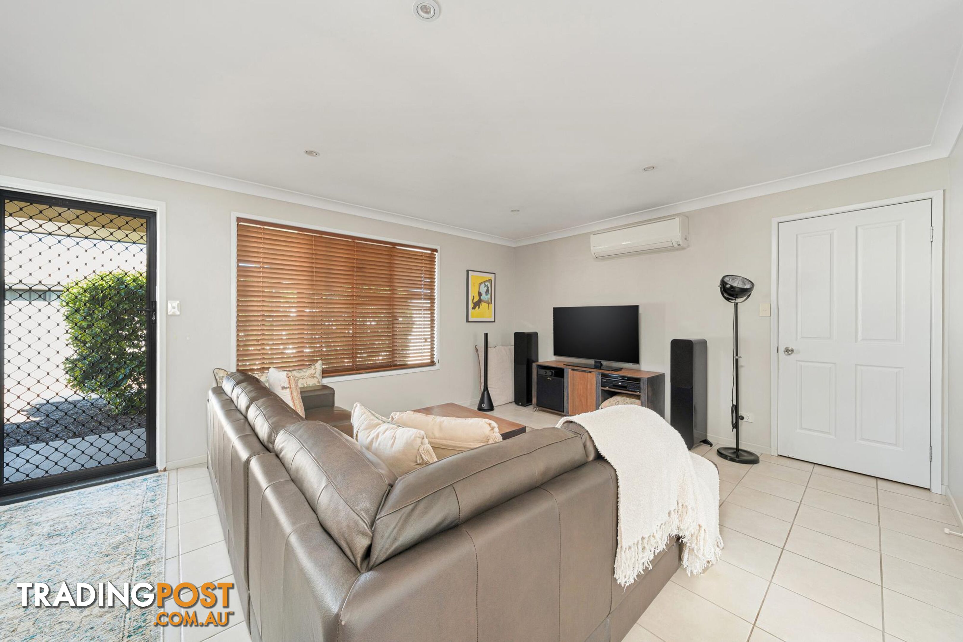 2/23 Desgrand Street EMERALD QLD 4720