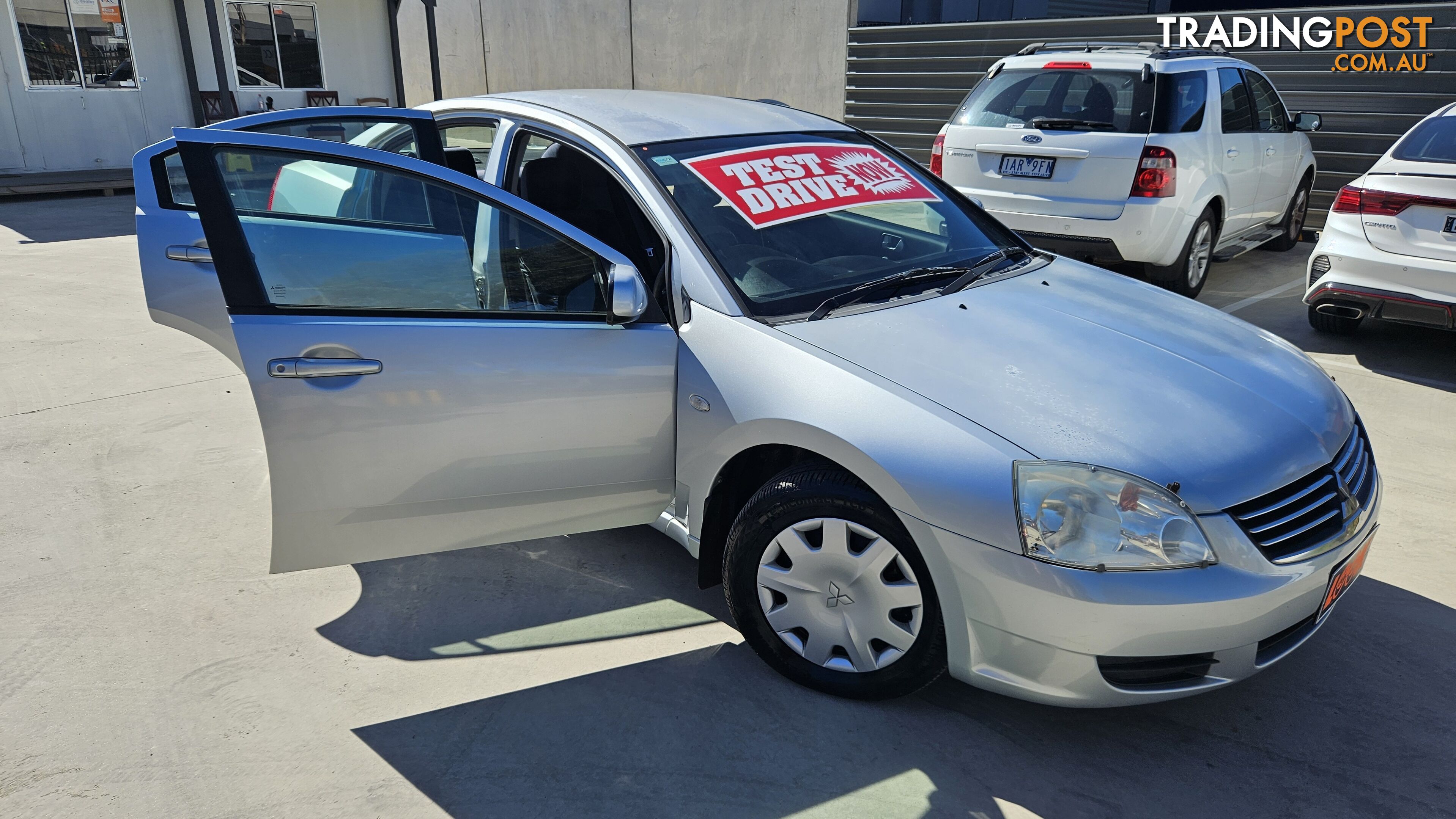 2006 Mitsubishi 380 DB UNSPECIFIED Sedan Automatic