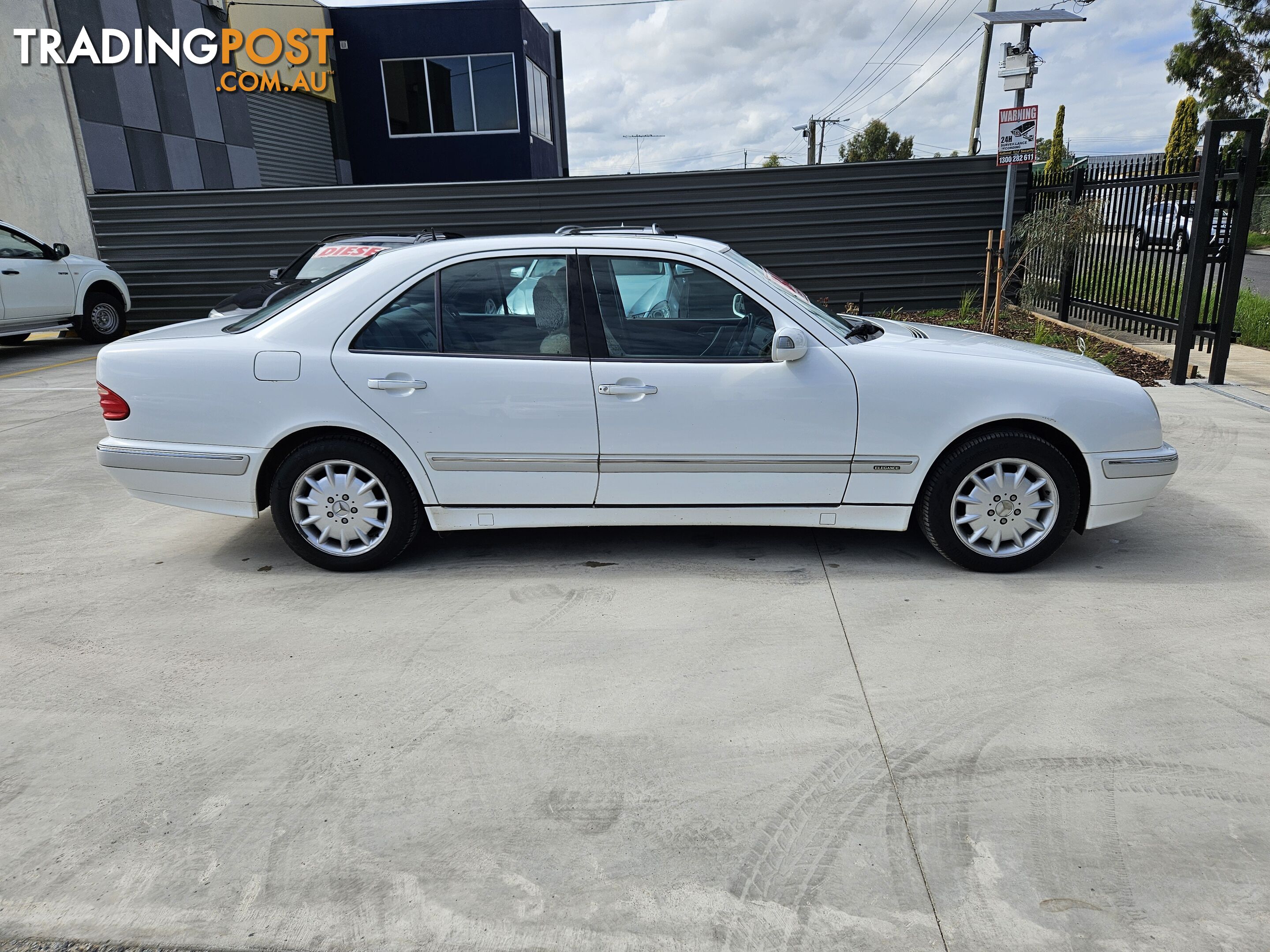 2001 MERCEDES-BENZ E200K ELEGANCE W210 4D SEDAN