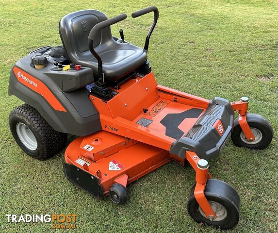 Husqvarna Zero Turn Ride On Lawn Mower Z248F - Great Condition, with Spare Parts