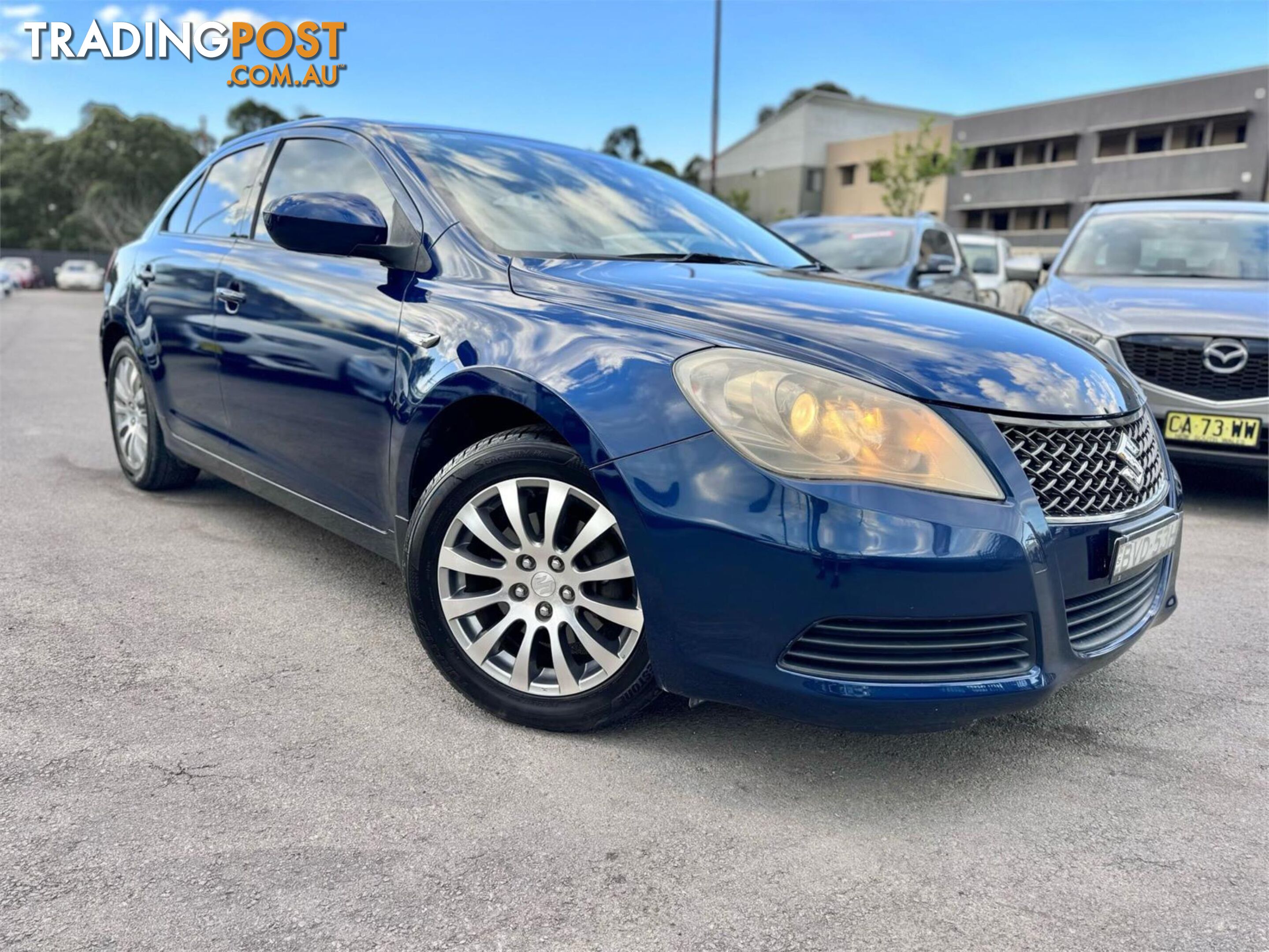 2010 SUZUKI KIZASHI XL FR 4D SEDAN