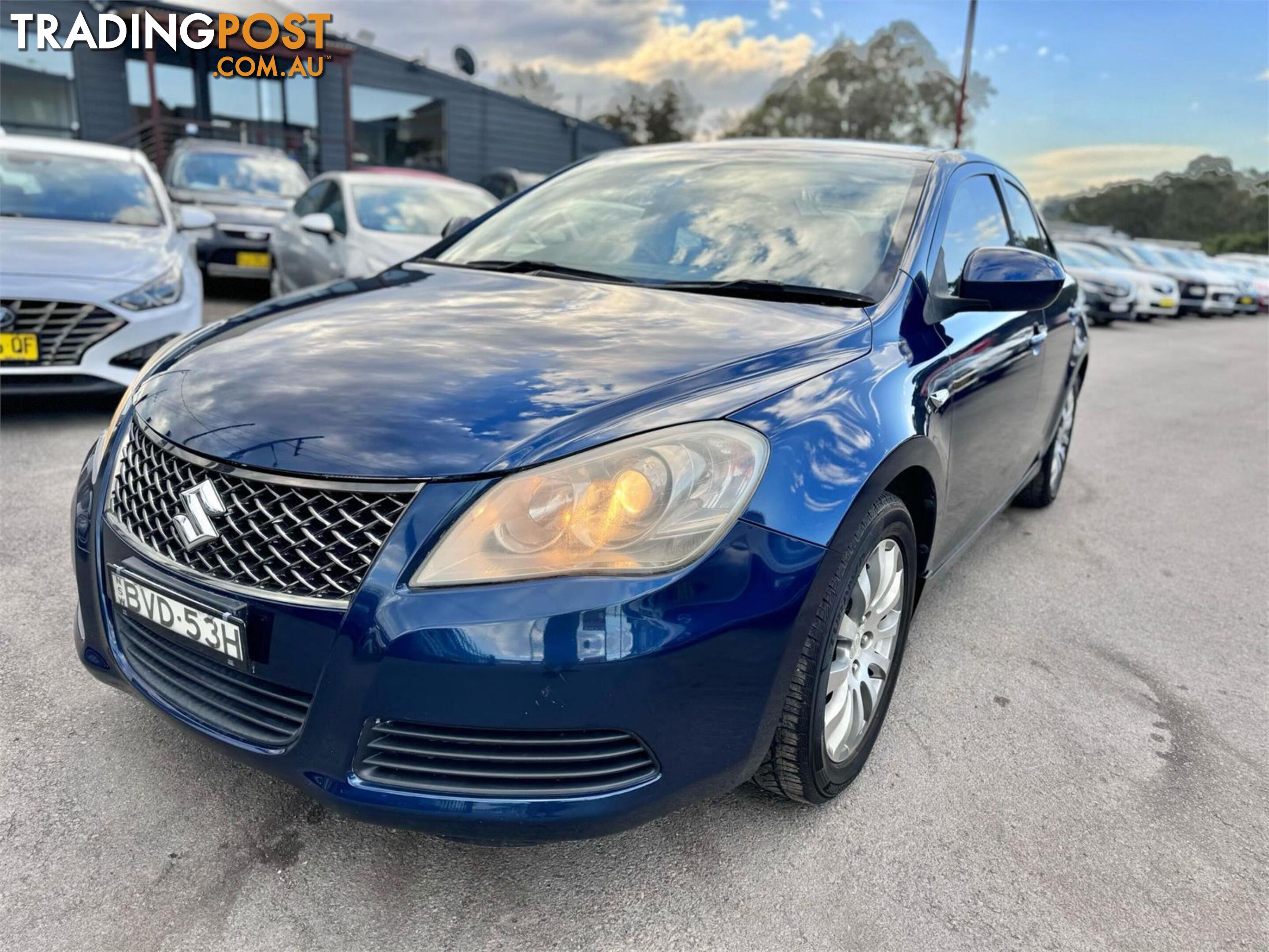 2010 SUZUKI KIZASHI XL FR 4D SEDAN