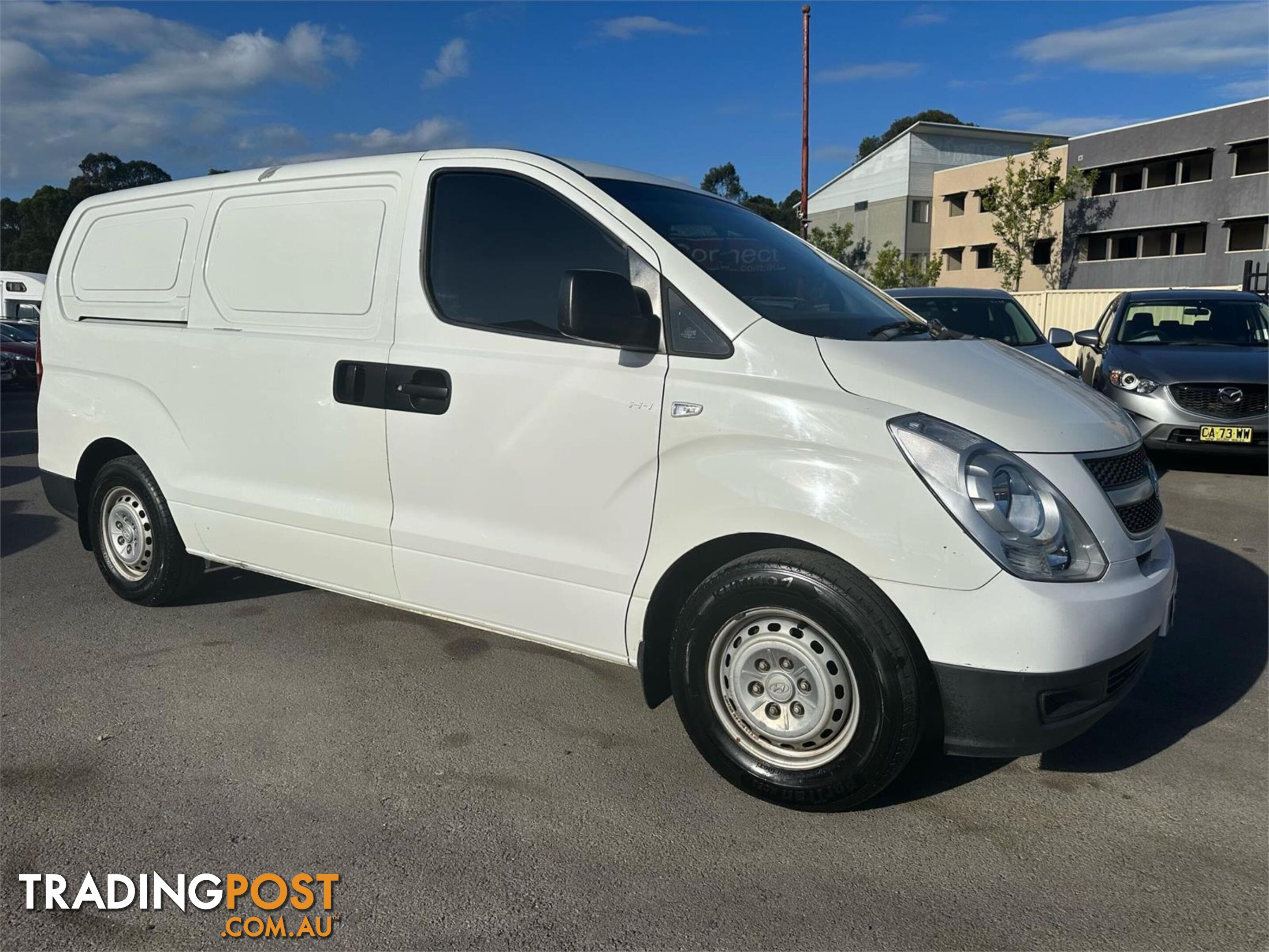 2009 HYUNDAI ILOAD CREW TQ 4D VAN