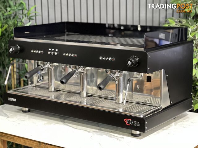 WEGA PEGASO 3 GROUP ESPRESSO COFFEE MACHINE BLACK CAFE COMMERCIAL BAR