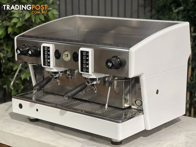 WEGA ATLAS EVD 2 GROUP ESPRESSO COFFEE MACHINE WHITE COMMERCIAL CAFE