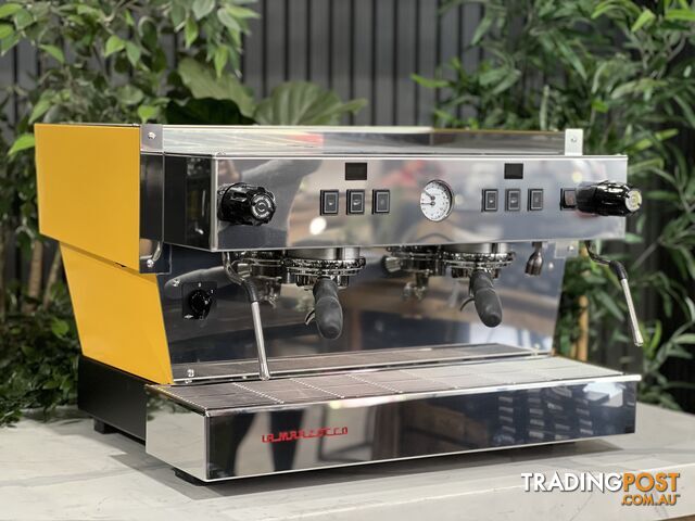 LA MARZOCCO LINEA CLASSIC S AV 2 GROUP ESPRESSO COFFEE MACHINE CANARY YELLOW - NEW CAFE COMMERCIAL