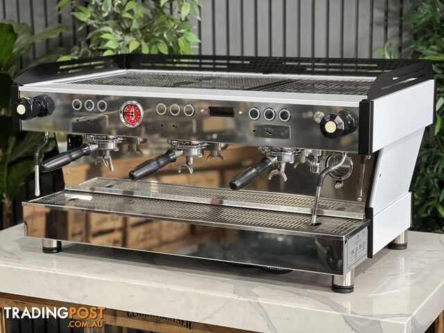 LA MARZOCCO LINEA PB 3 GROUP ESPRESSO COFFEE MACHINE WHITE STAINLESS BLACK CAFE COMMERCIAL