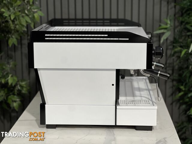 LA MARZOCCO LINEA PB 2 GROUP BLACK & WHITE ESPRESSO COFFEE MACHINE CAFE LATTE