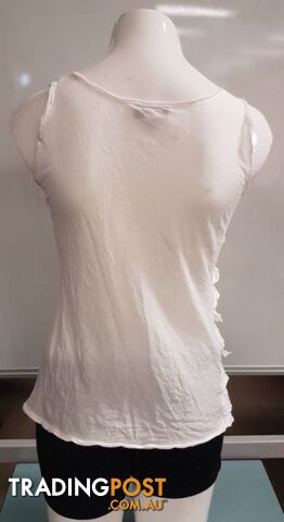 Witchery Sleeveless White Top - photo 2 of 3