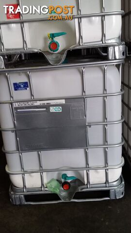 1,000 L Reconditioned Food Grade Clear IBCs - Clean & Leak Tested