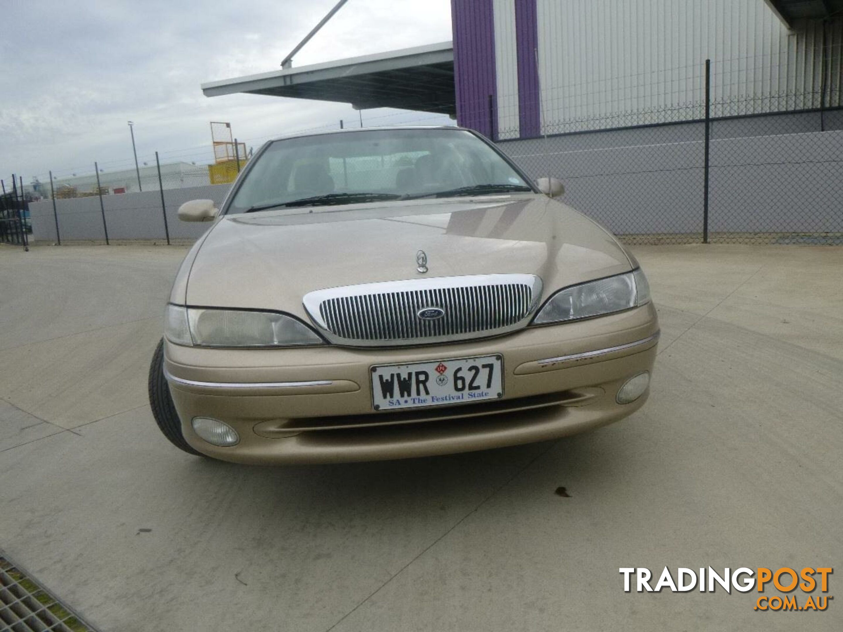 1998 FORD FAIRLANE GHIA NL SEDAN