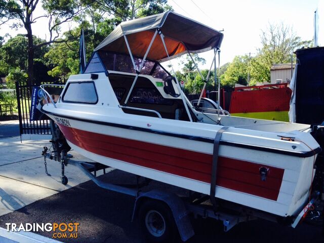 15ft CARIBBEAN 1/2 CABIN BOAT WITH 70hp MERCURY MOTOR ON TRAILER 