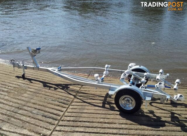GAL BOAT TRAILER TO SUIT UP TO A 5.8 mt FIBERGLASS HULL TARE 320 kg ATM 1598 kg BRAKED 