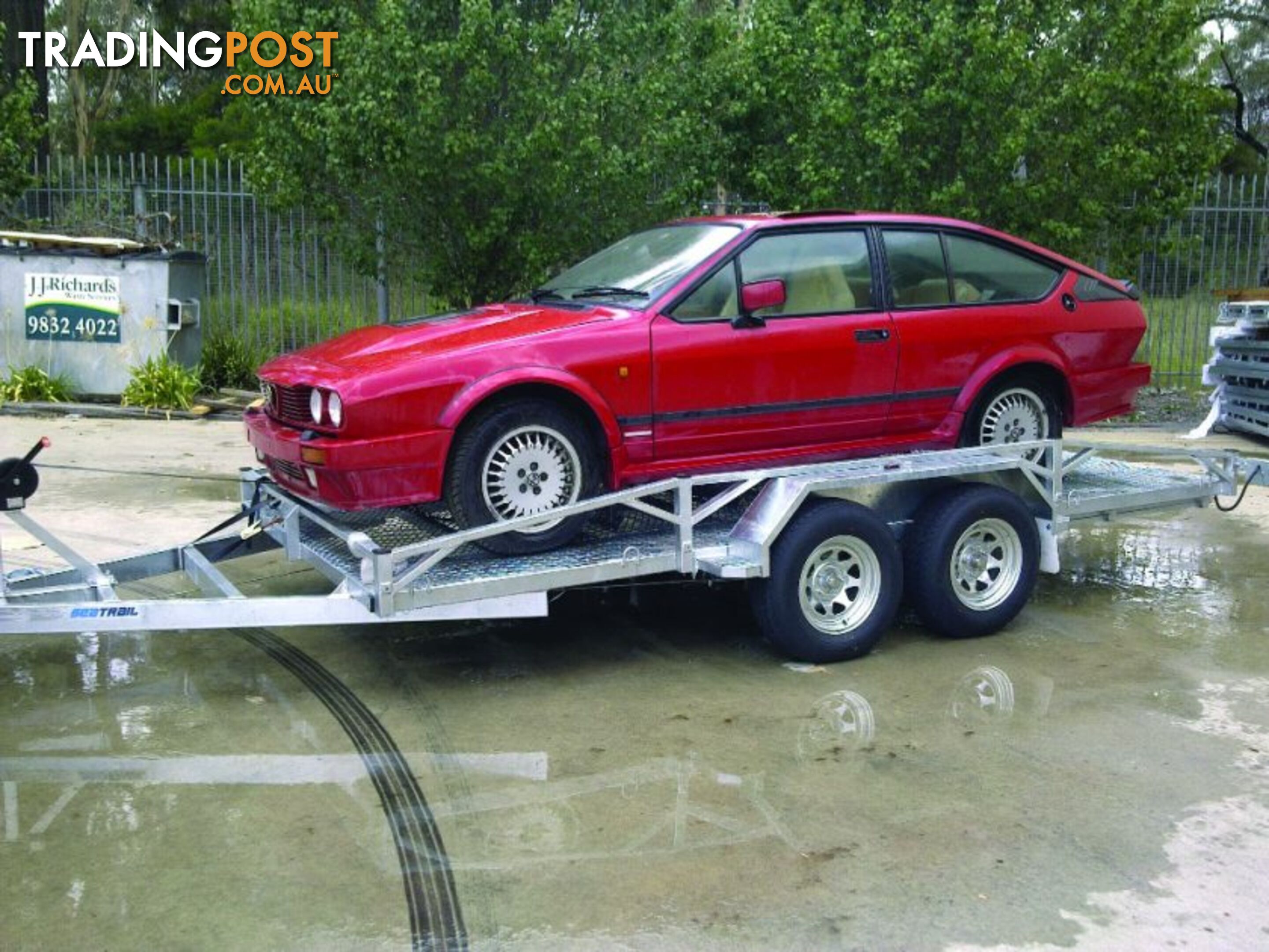 CAR FLOAT / CAR CARRIER / CAR FLOAT TARE 560 kg ATM 1999 kg TANDEM AXLE OVERRIDE BRAKES 