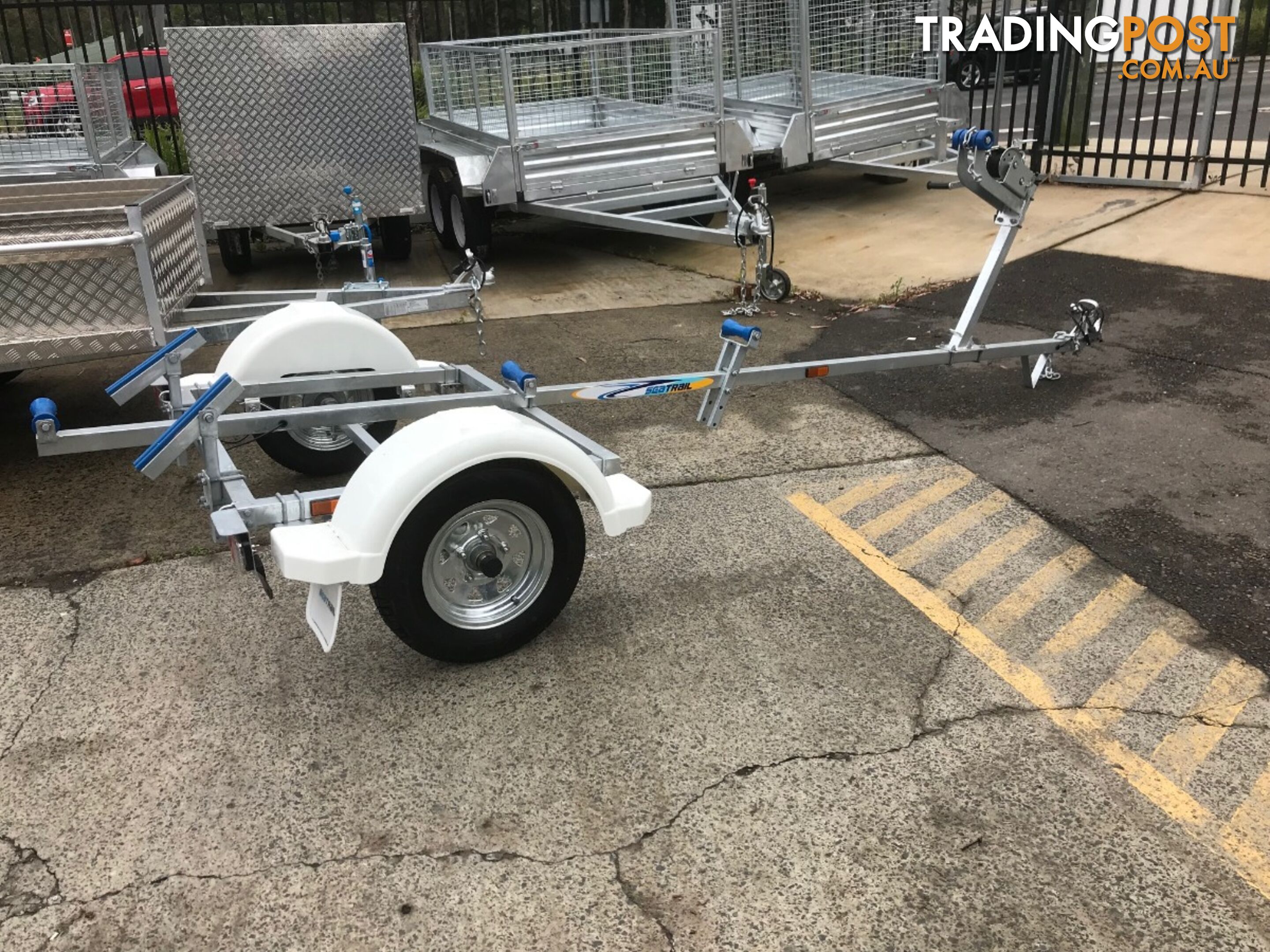 GAL BOAT TRAILER SUITS UP TO 4.0 mt ALUMINIUM HULL TARE 110 kg ATM 500 kg 