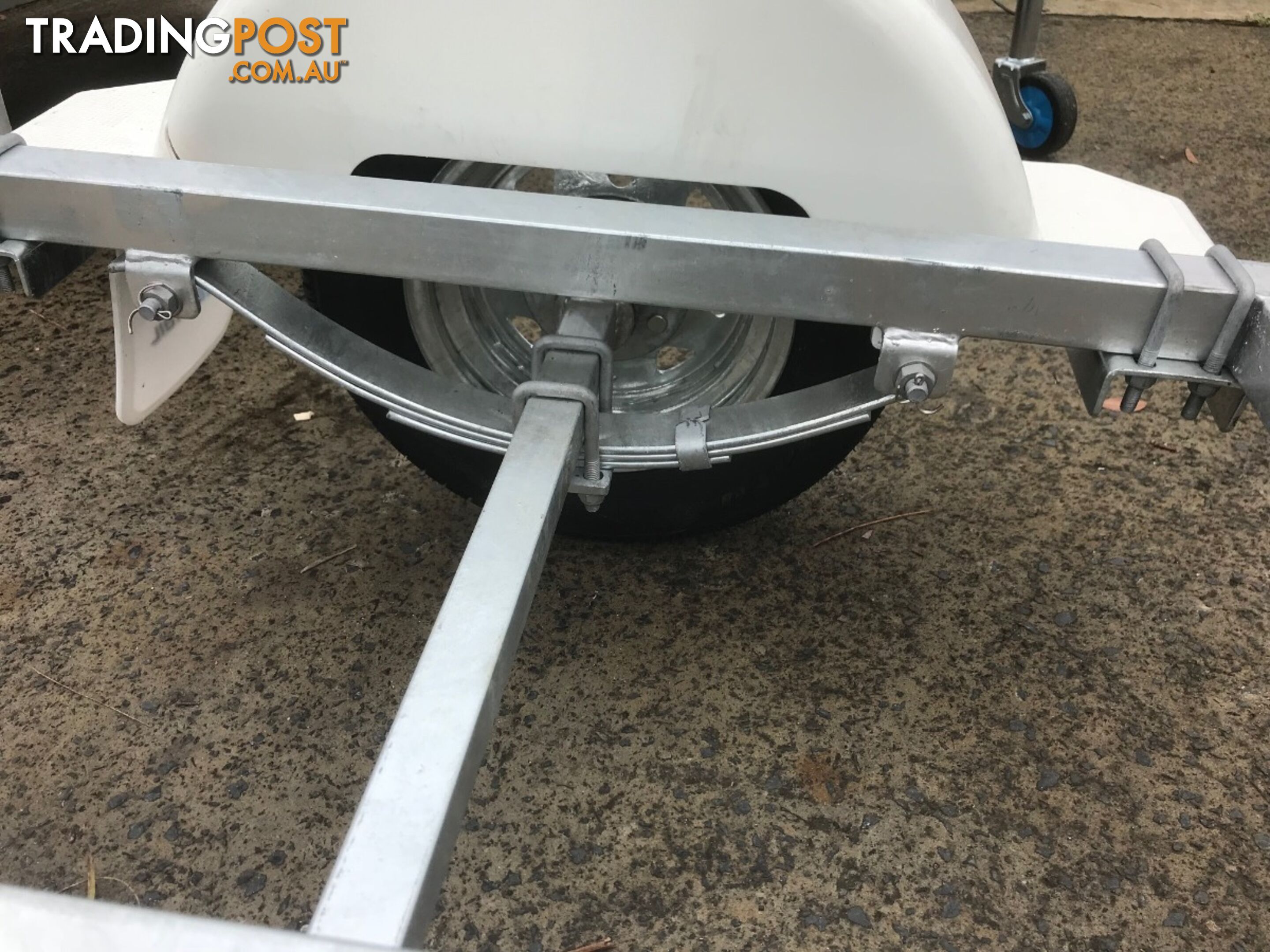 GAL BOAT TRAILER SUITS UP TO 4.0 mt ALUMINIUM HULL TARE 110 kg ATM 500 kg 