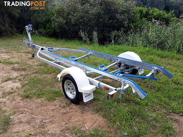 GAL BOAT TRAILER TO SUIT UP TO A 5.35 mt ALUMINIUM HULL TARE 280 kg ATM 1190 kg BRAKED 