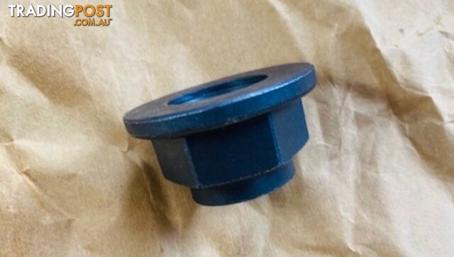 IVECO DAILY DIFF PINION NUT 7182347 - photo 1 of 2