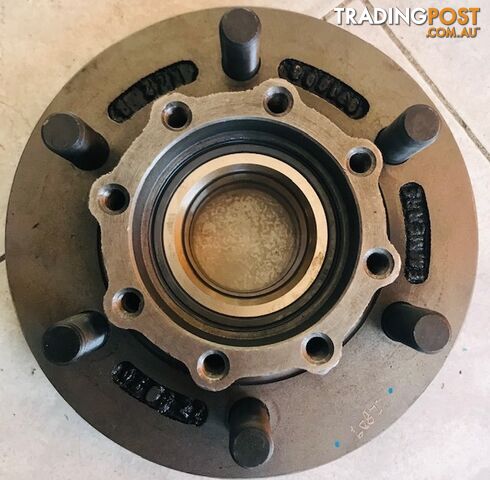 IVECO DAILY REAR BEARING HUB WITH WHEEL STUDS NEW A/M WITH GENUINE SKF BEARING