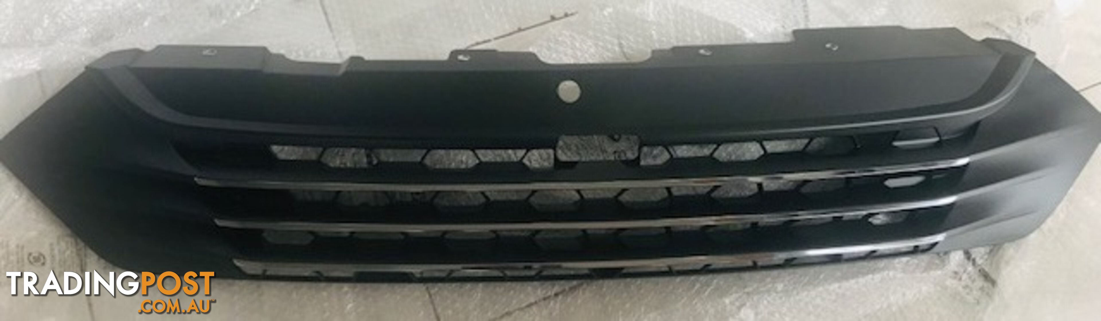 IVECO DAILY FRONT GRILLE GENUINE 5802075842 2018-2019MDL