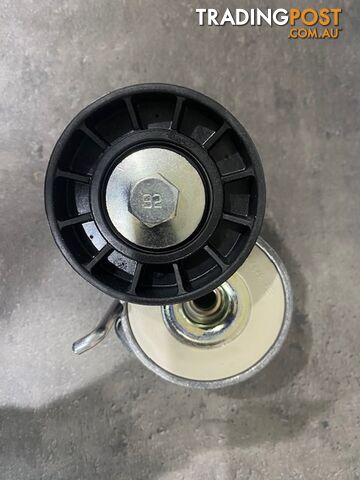 IVECO DAILY MAIN BELT TENSIONER IDLER 504086948 - photo 2 of 2