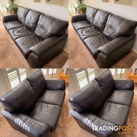 Adriatic Furniture 3-seater and 2-seater couch set – Delahey