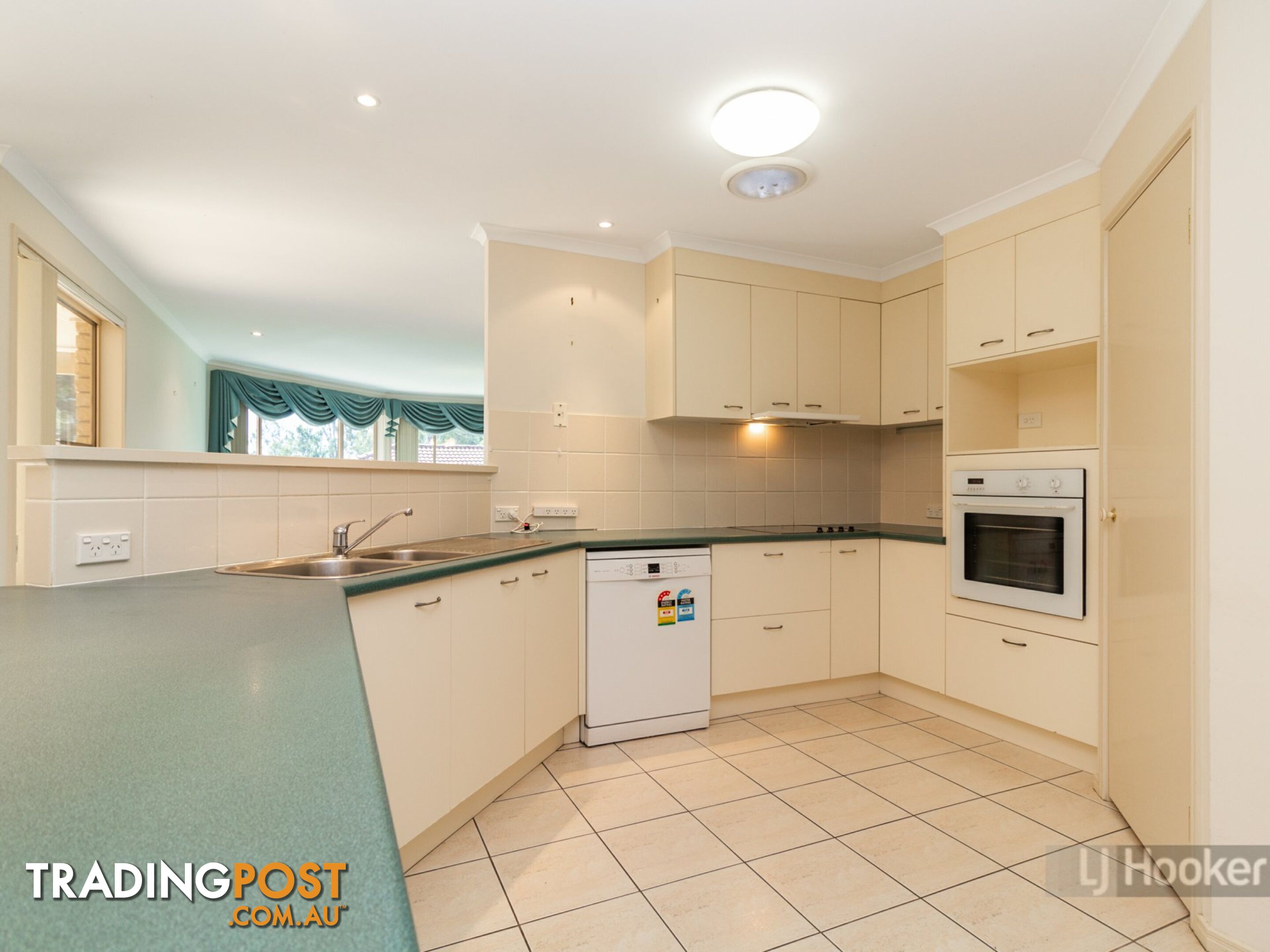 108 Willowtree Drive FLINDERS VIEW QLD 4305