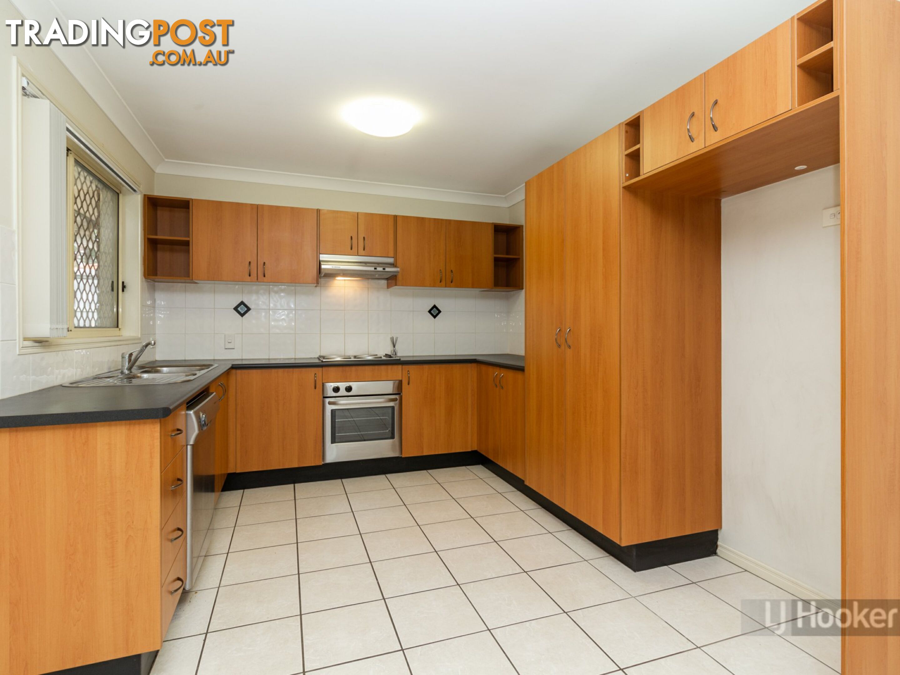 9 Taylor Place FOREST LAKE QLD 4078