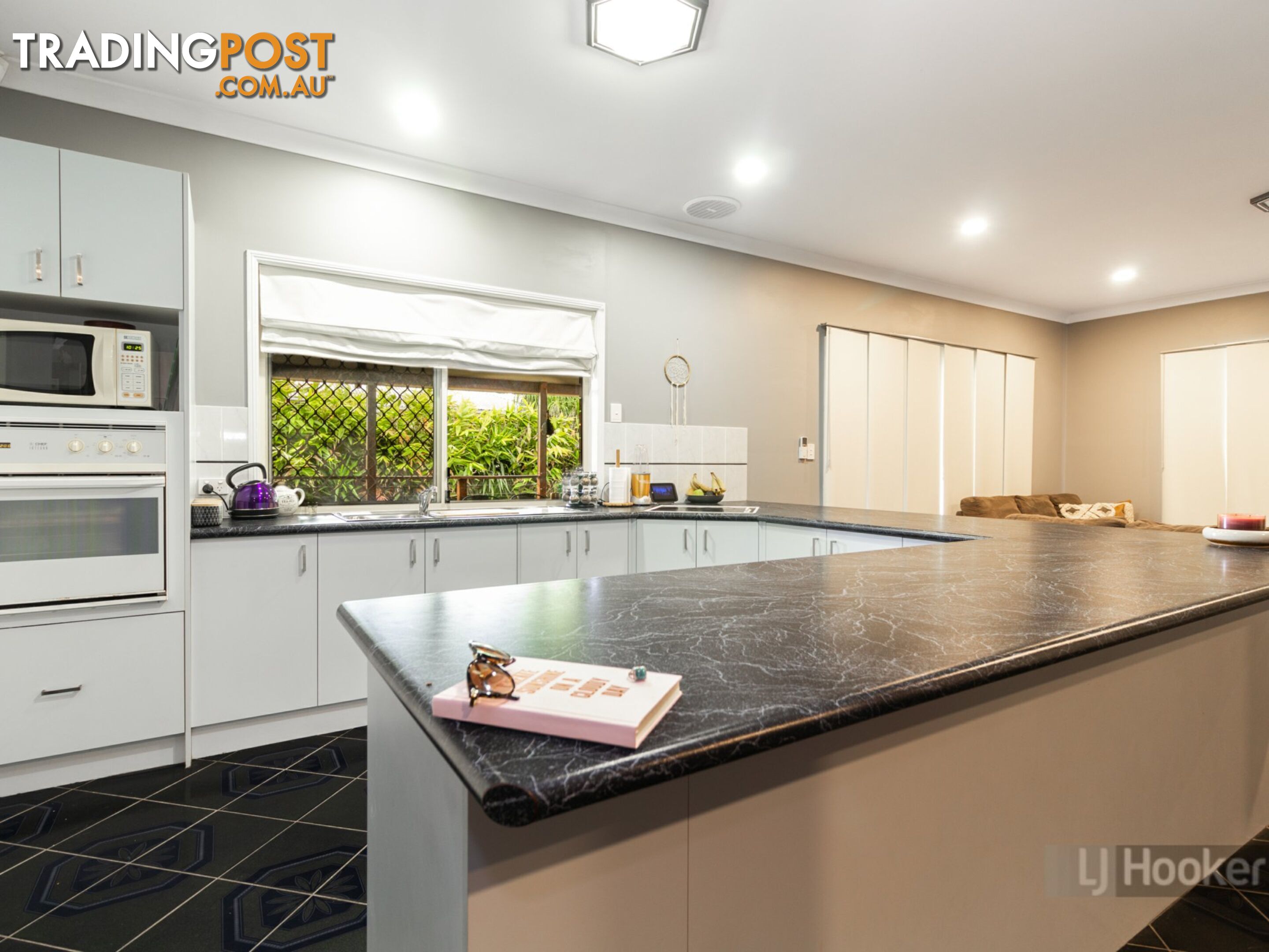 19 Teasel Crescent FOREST LAKE QLD 4078